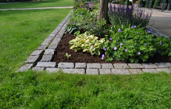 Stone Edging Installation in Jacksonville