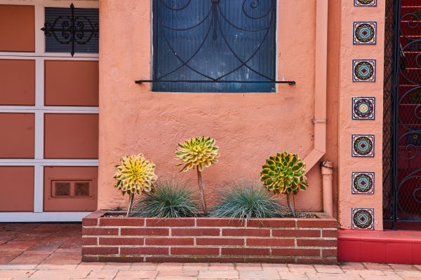 Brick Planter Installation in Jacksonville